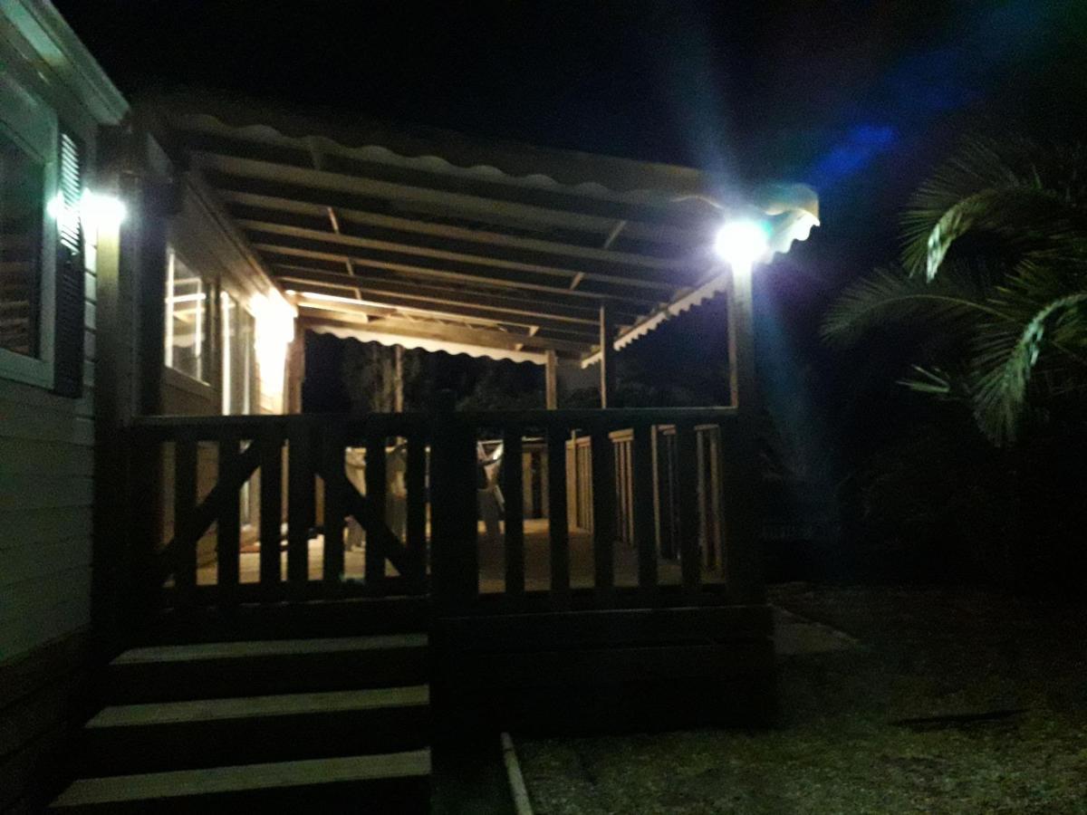 Fréjus Mobil Home Neuf 2 Chambres 6 Personnes Saint Aygulf Plage מראה חיצוני תמונה